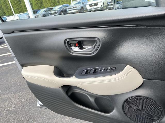 Photo of 2023 Lunar Silver Metallic Honda HR-V