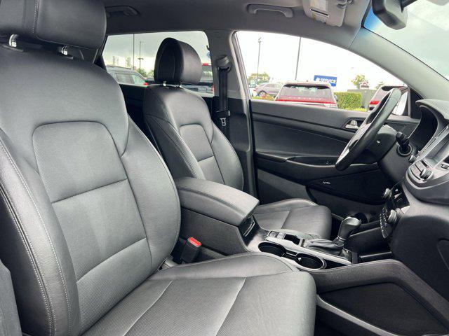 Photo of 2018 Coliseum Gray Hyundai TUCSON