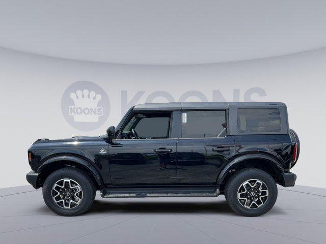 Photo of 2025 Shadow Black Ford Bronco