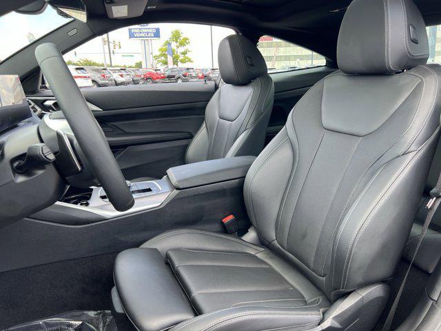 Photo of 2025 Gray BMW 430