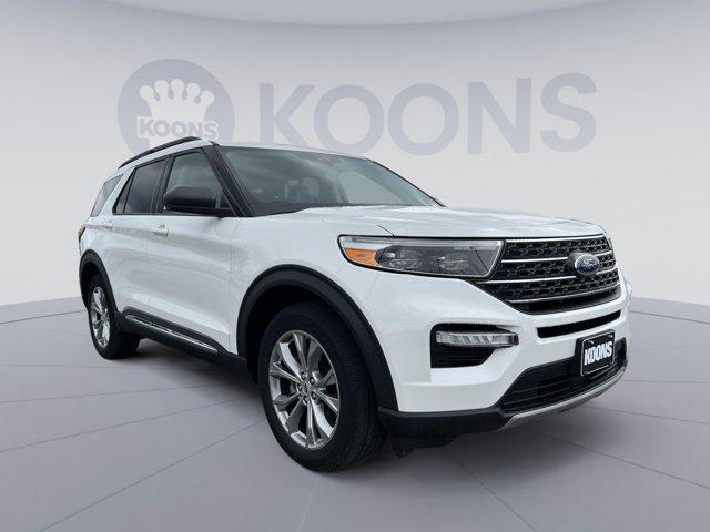 Photo of 2022 Star White Metallic Tri-Coat Ford Explorer