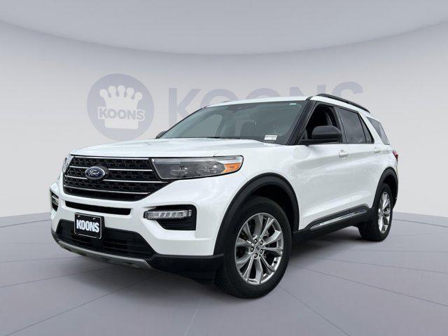 Photo of 2022 Star White Metallic Tri-Coat Ford Explorer