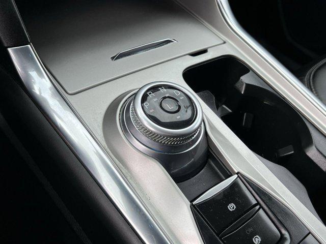 Photo of 2022 Star White Metallic Tri-Coat Ford Explorer