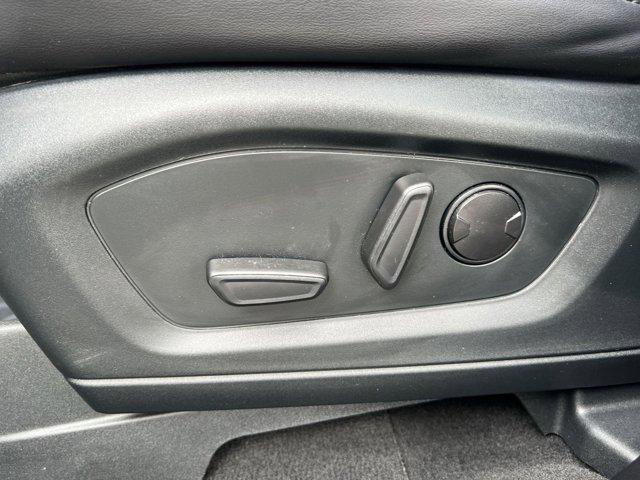 Photo of 2022 Star White Metallic Tri-Coat Ford Explorer