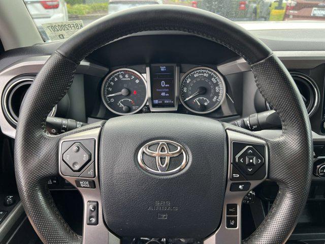 Photo of 2020 Super White Toyota Tacoma