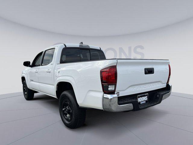 Photo of 2020 Super White Toyota Tacoma