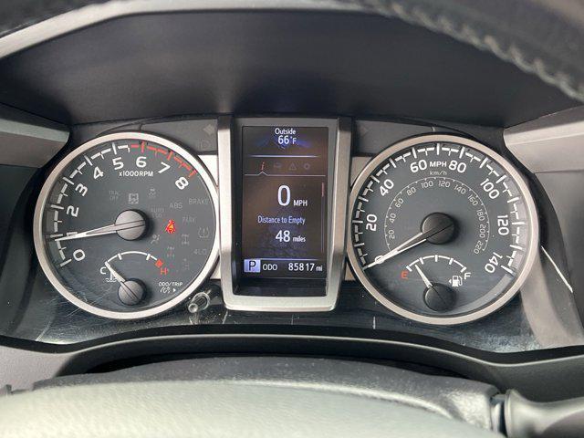 Photo of 2020 Super White Toyota Tacoma