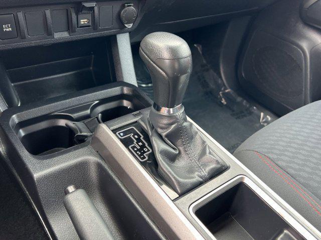 Photo of 2020 Super White Toyota Tacoma