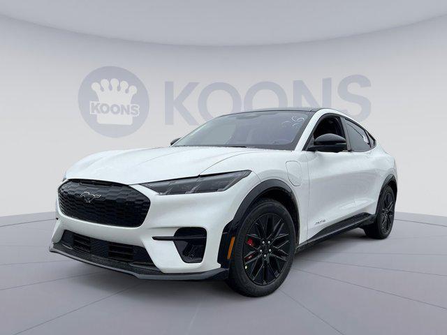 Photo of 2025 Star White Metallic Tri-Coat Ford Mustang Mach-E