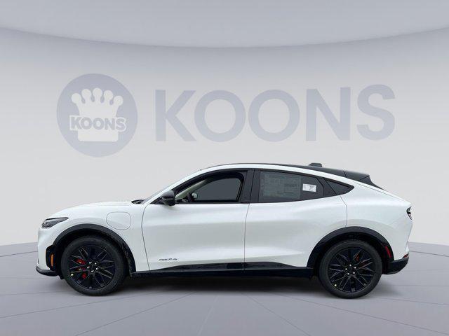 Photo of 2025 Star White Metallic Tri-Coat Ford Mustang Mach-E