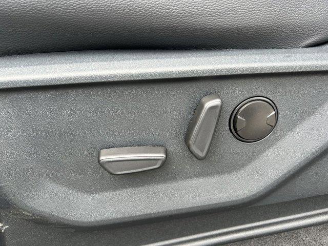 Photo of 2025 Glacier Gray Metallic Tri-Coat Ford F-250