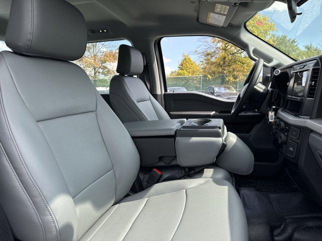 Photo of 2026 Oxford White Ford F-250