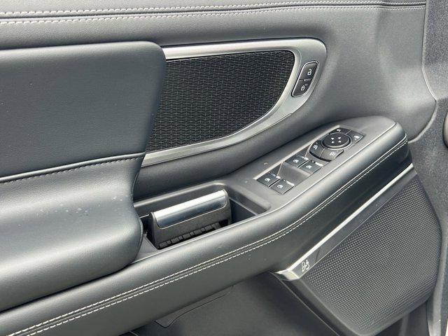 Photo of 2025 White Metallic Ford Expedition Max