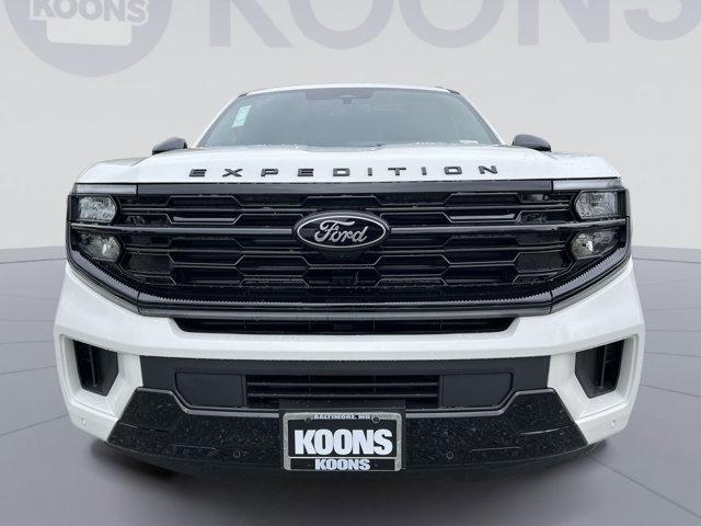 Photo of 2025 White Metallic Ford Expedition Max