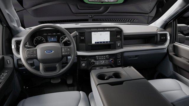 Photo of 2025 Oxford White Ford F-350
