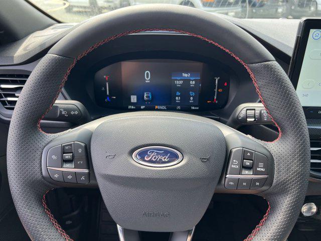 Photo of 2025 White Metallic Ford Escape