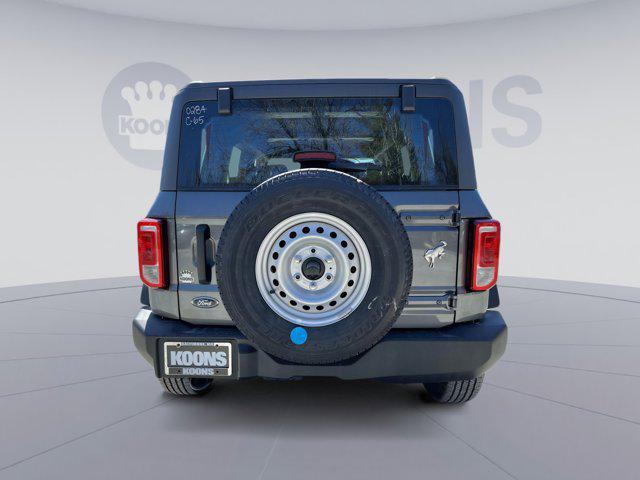 Photo of 2025 Carbonized Gray Metallic Ford Bronco