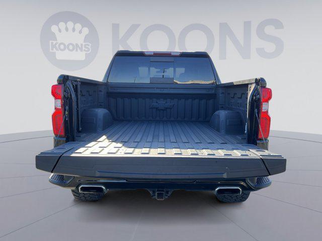 Photo of 2021 Black Chevrolet Silverado 1500