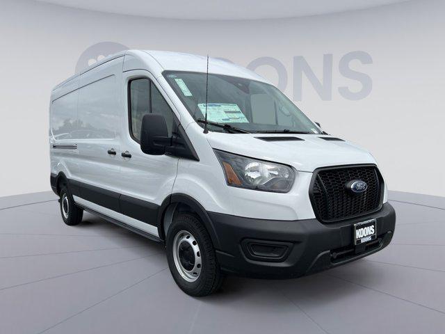 Photo of 2025 Oxford White Ford Transit-250