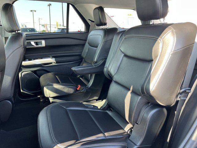 Photo of 2023 Stone Blue Metallic Ford Explorer