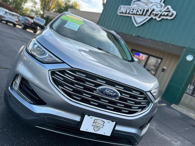 Photo of 2020 Iconic Silver Metallic Ford Edge