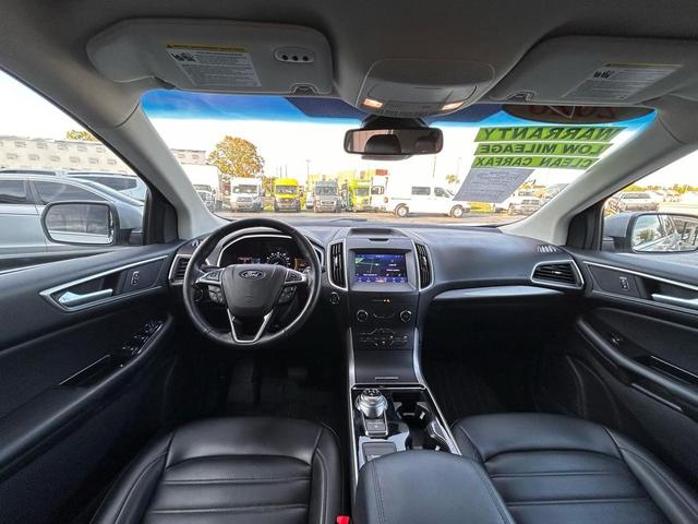 Photo of 2020 Iconic Silver Metallic Ford Edge