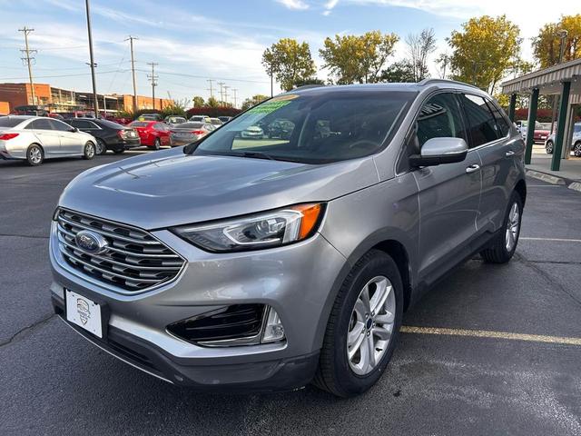 Photo of 2020 Iconic Silver Metallic Ford Edge