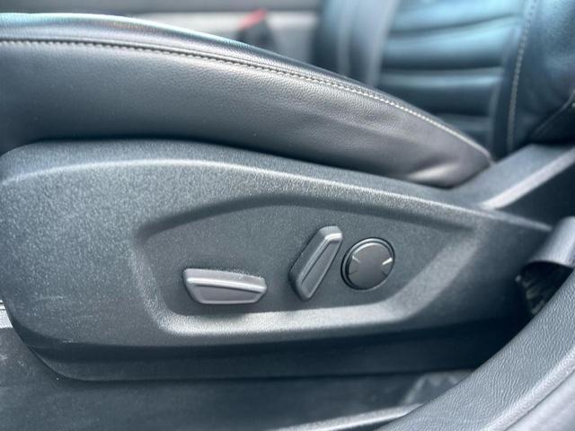 Photo of 2020 Iconic Silver Metallic Ford Edge