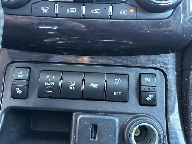 Photo of 2017 Quicksilver Metallic Buick Enclave