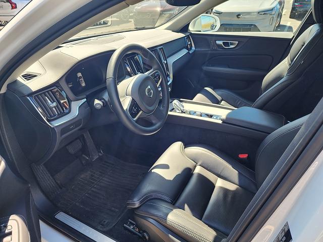 Photo of 2024 Crystal White Metallic Volvo V60 Cross Country