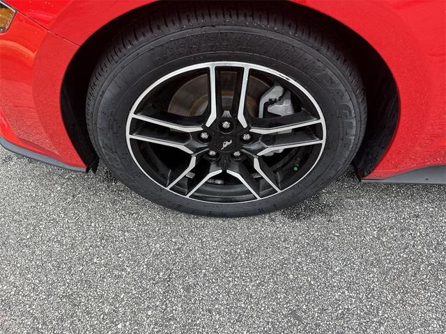 Photo of 2022 Race Red Ford Mustang