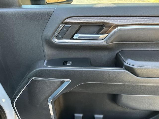 Photo of 2024 Summit White Chevrolet Silverado 2500