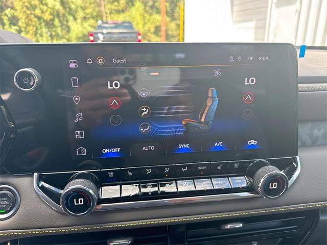Photo of 2025 Black Chevrolet Colorado