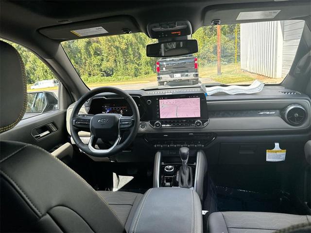 Photo of 2025 Black Chevrolet Colorado