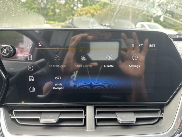 Photo of 2025 Mosaic Black Metallic Chevrolet Trax