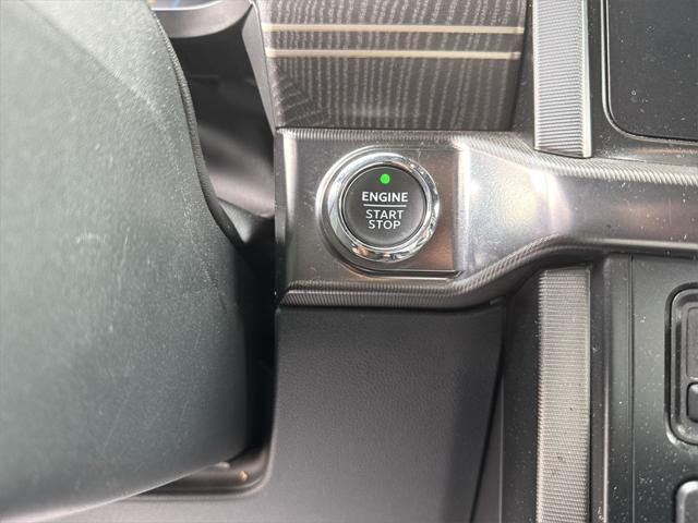 Photo of 2023 Star White Metallic Tri-Coat Ford F-150