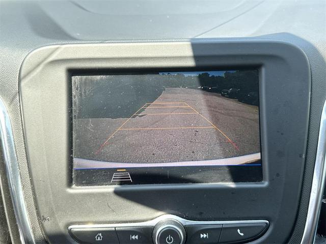 Photo of 2021 Summit White Chevrolet Equinox