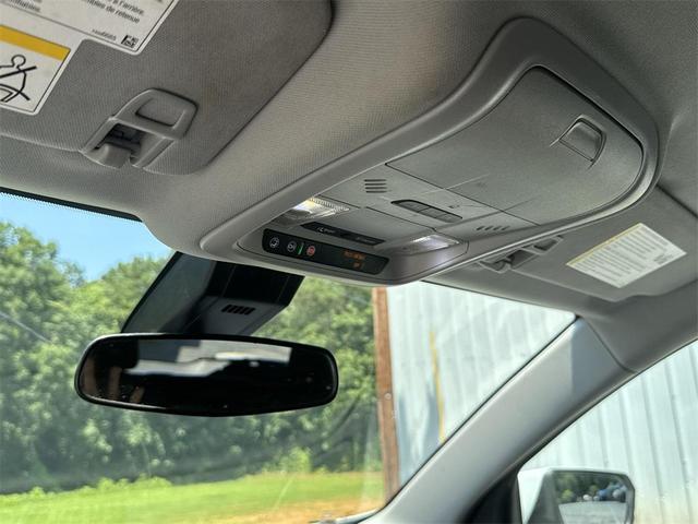 Photo of 2021 Summit White Chevrolet Equinox