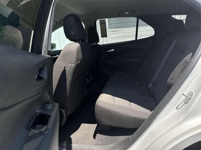 Photo of 2021 Summit White Chevrolet Equinox