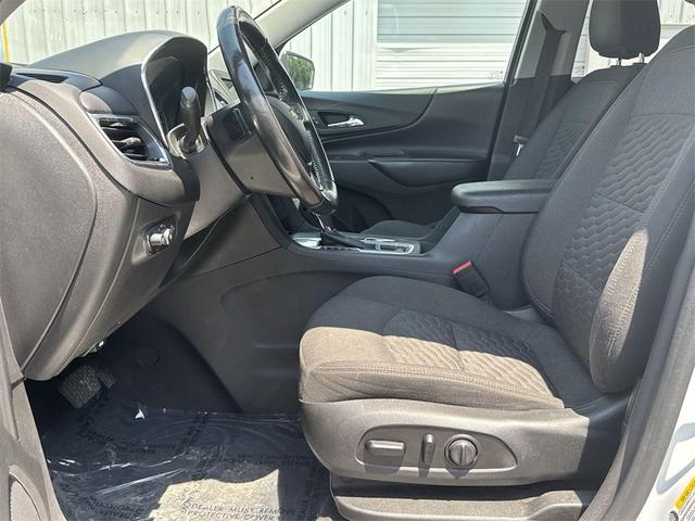 Photo of 2021 Summit White Chevrolet Equinox