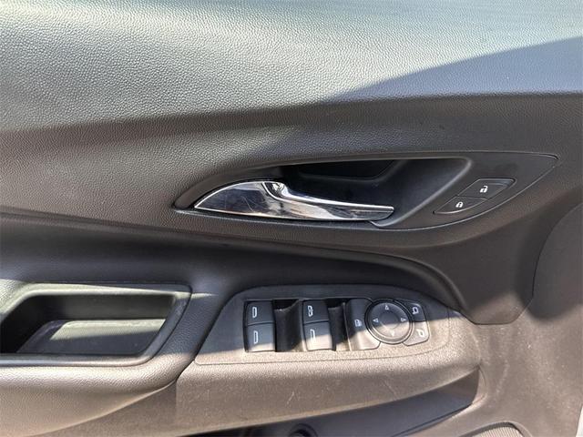 Photo of 2021 Summit White Chevrolet Equinox