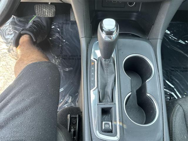 Photo of 2021 Summit White Chevrolet Equinox