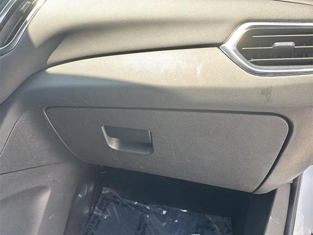 Photo of 2021 Summit White Chevrolet Equinox