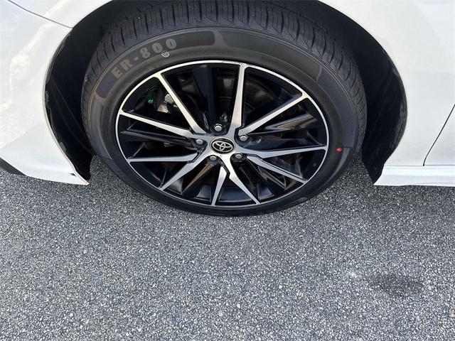 Photo of 2023 Ice Cap Toyota Camry