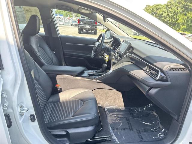 Photo of 2023 Ice Cap Toyota Camry