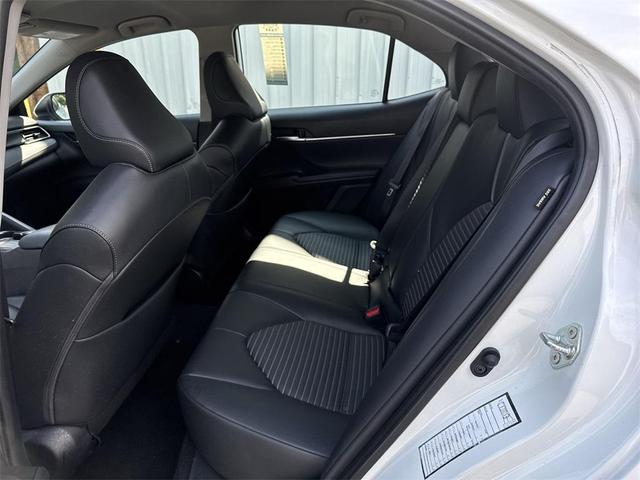 Photo of 2023 Ice Cap Toyota Camry