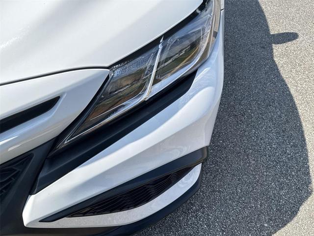 Photo of 2023 Ice Cap Toyota Camry
