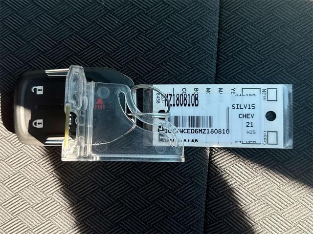 Photo of 2021 Silver Ice Metallic Chevrolet Silverado 1500