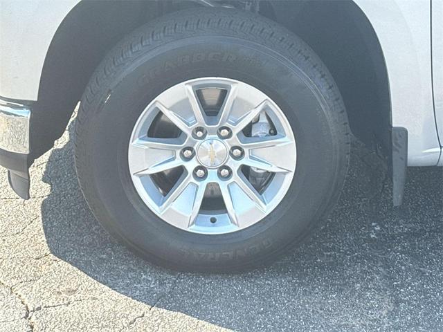Photo of 2021 Silver Ice Metallic Chevrolet Silverado 1500