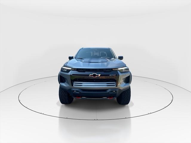 Photo of 2025 Sterling Gray Metallic Chevrolet Colorado